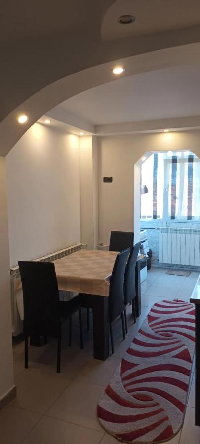 Apartament Mattias Călimăneşti Εξωτερικό φωτογραφία